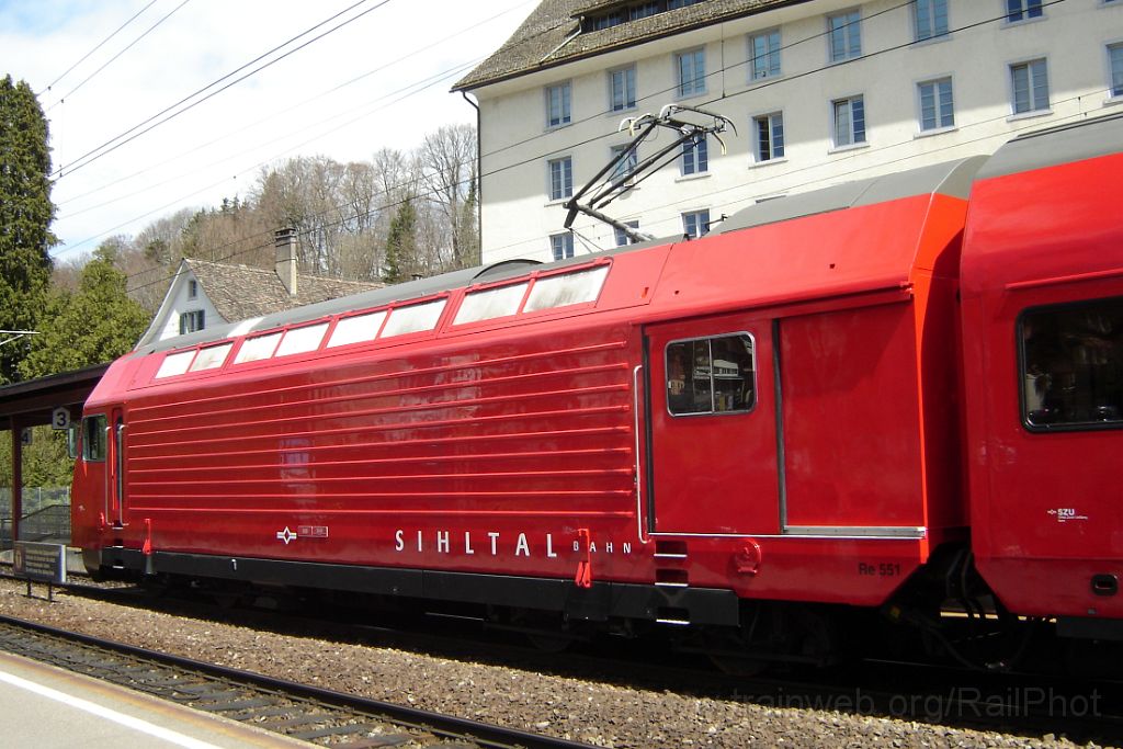 1464-0008-190408.jpg - SZU Re 456.551-1 / Langnau-Gattikon 19.4.2008