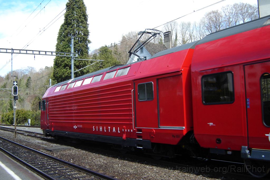 1464-0012-190408.jpg - SZU Re 456.551-1 / Langnau-Gattikon 19.4.2008