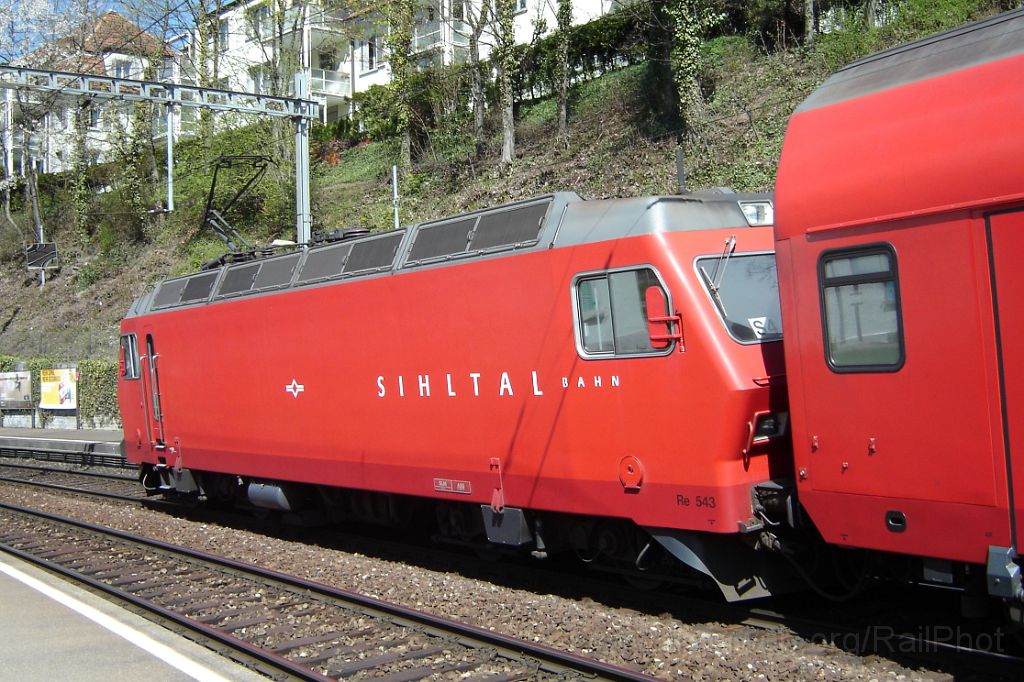 1464-0037-190408.jpg - SZU Re 456.543-8 / Zürich-Brunau 19.4.2008
