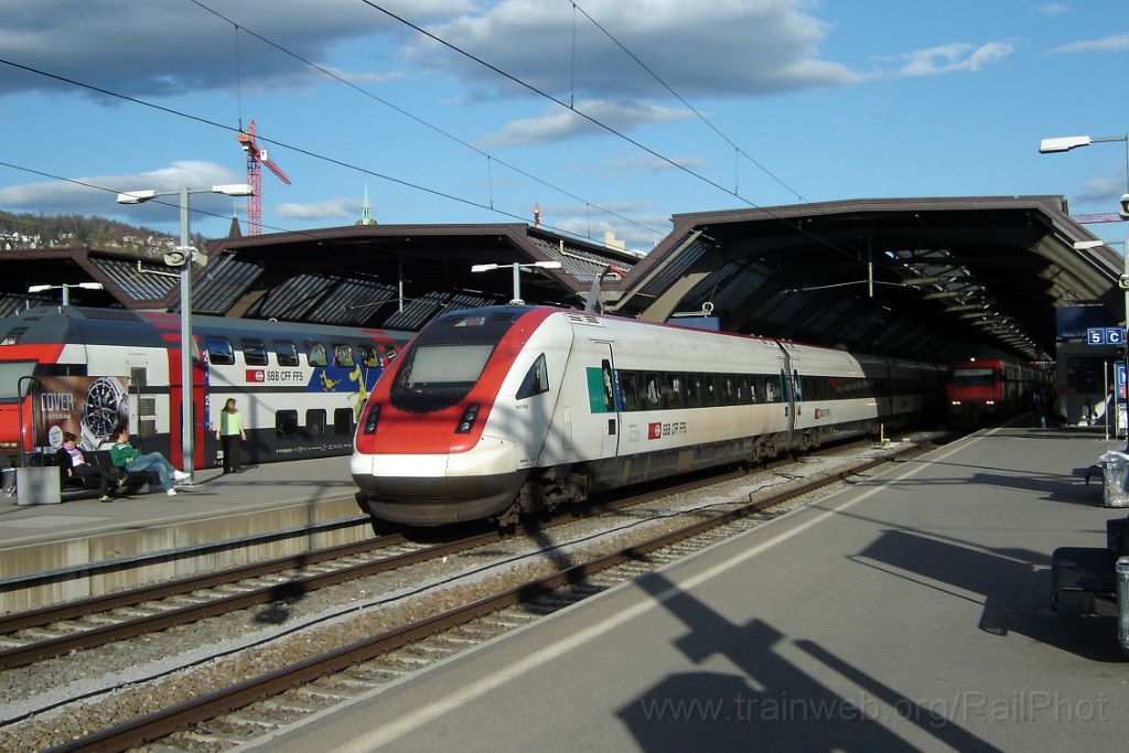 1467-0008-190408.jpg - BB-CFF ICN RABDe 500.018-7 "Adolf Wölfli" / Zürich HB 19.4.2008