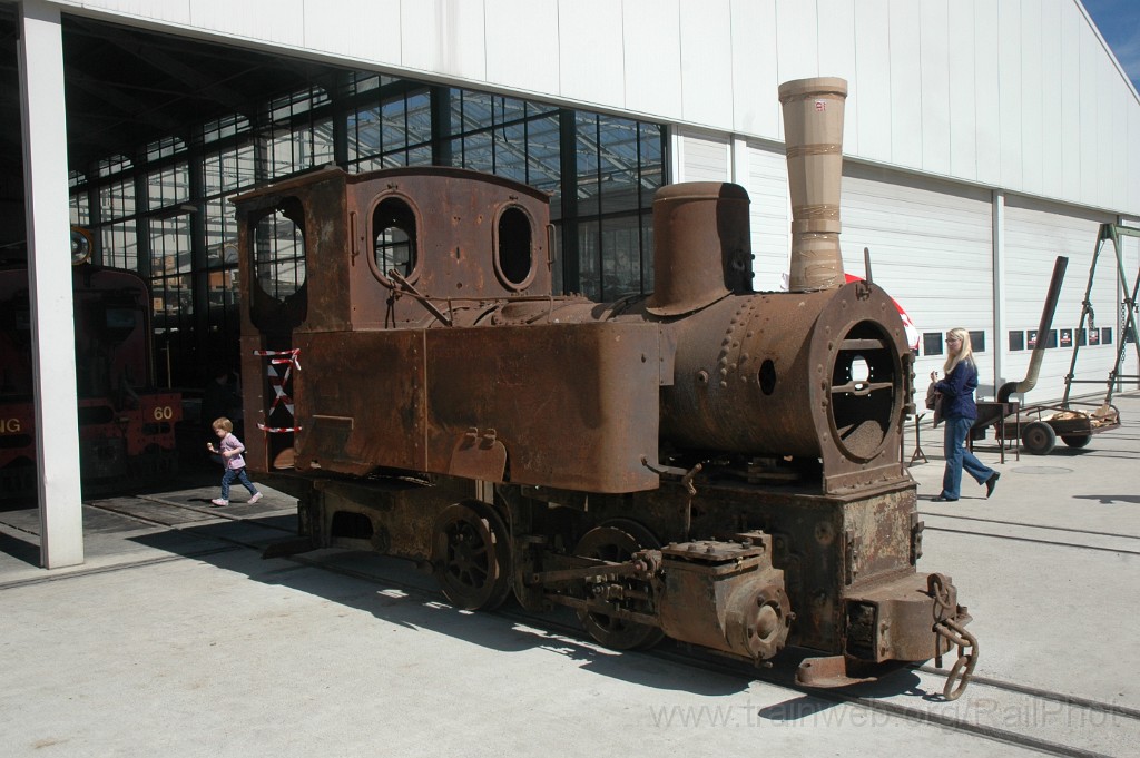 2748-0034-140413.jpg - SchBB G 2/2 1032 "Antracita" / Schinznach 14.4.2013