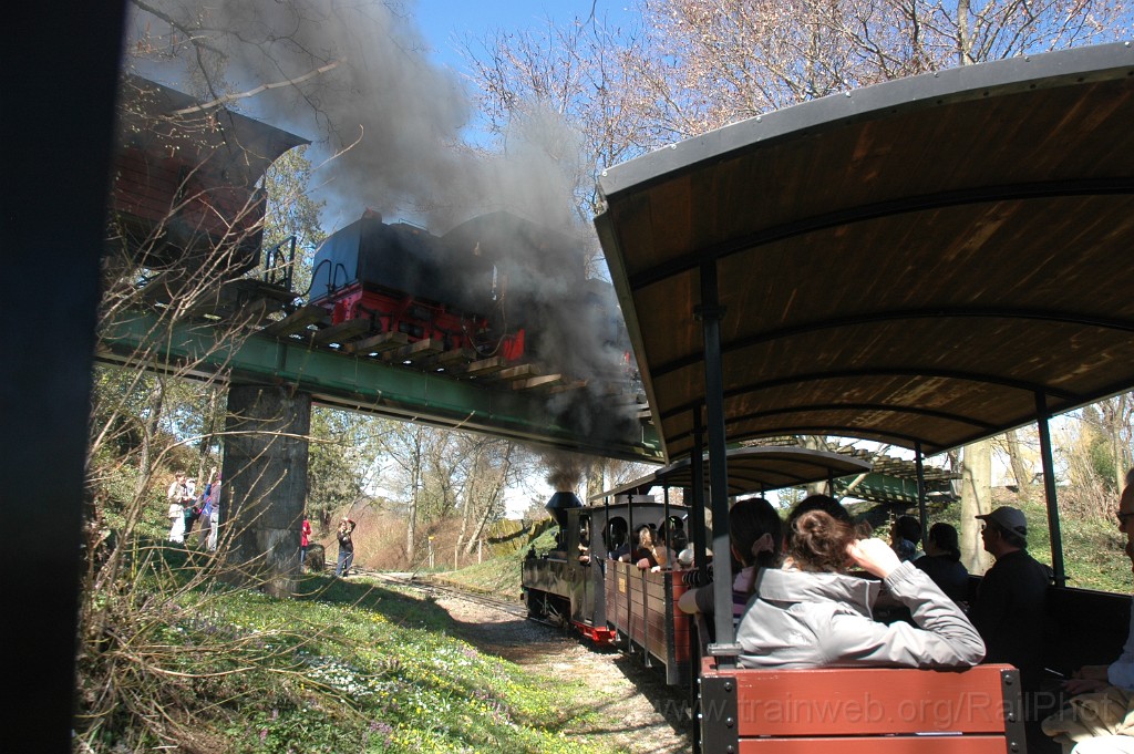 2749-0022-140413.jpg - SchBB G 4/4 7349 "Taxus" + G 3/3 13585 "Sequoia" / Schinznach 14.4.2013