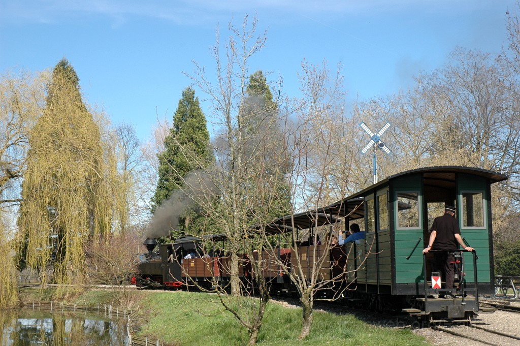2754-0047-140413.jpg - SchBB G 4/4 7349 "Taxus" / Baumschulsee 14.4.2013