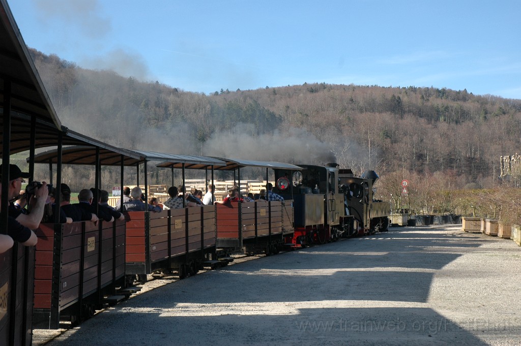 2757-0049-140413.jpg - SchBB G 4/4 7349 "Taxus" + G 3/3 13585 "Sequoia" / Schinznach 14.4.2013