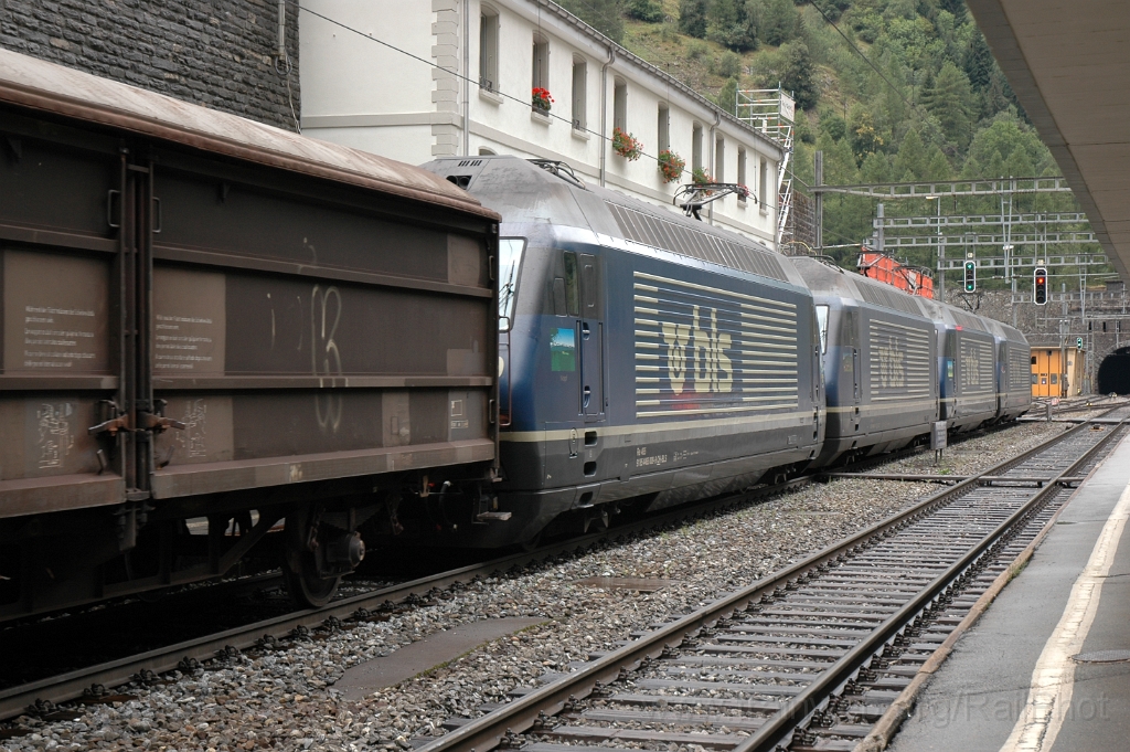 2948-0010-080913.jpg - BLS Re 465.018-0 "Brienz Rothornbahn" + 465.017-2 "Schrattenflue" + 465.011-5 "Wiesenberg" + 465.009-9 "Napf" / Goppenstein 8.9.2013
