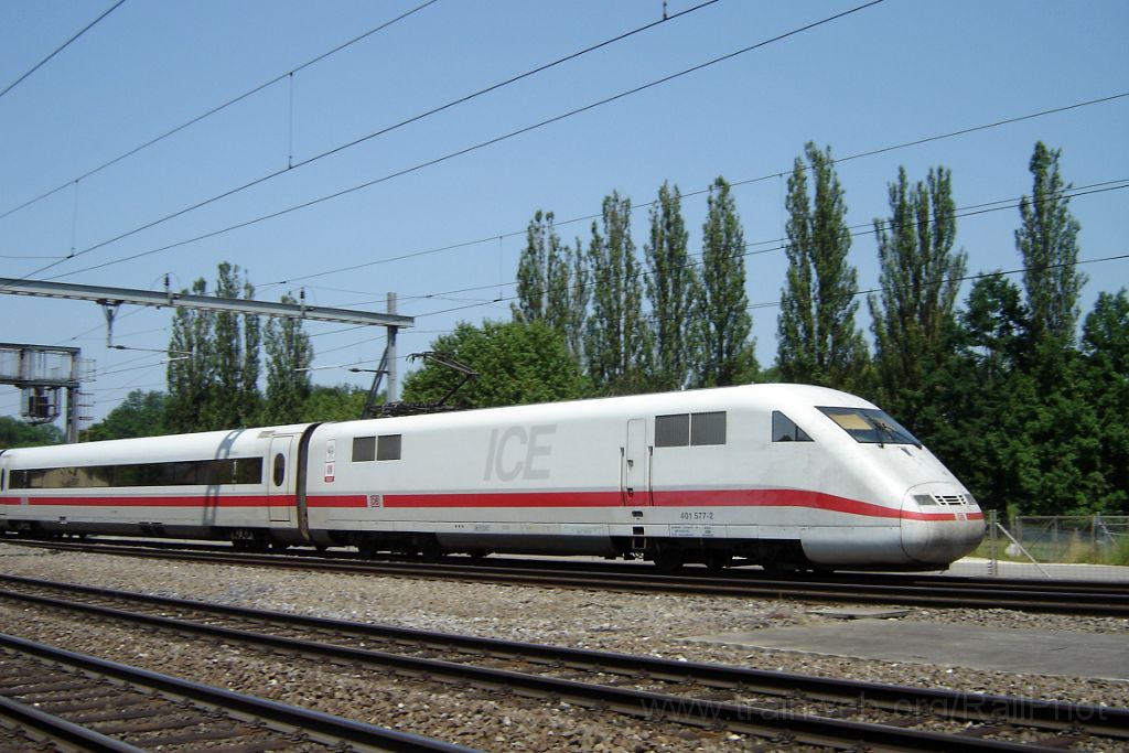 1194-0036-250606.jpg - DBAG ICE 401.577-2 "FIFA WM 2006" / Glanzenberg 25.6.2006