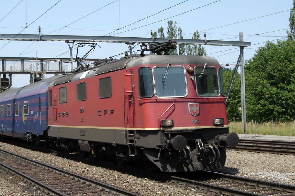 1194-0050-250606.jpg - SBB-CFF Re 4/4'' 11249 / Glanzenberg 25.6.2006