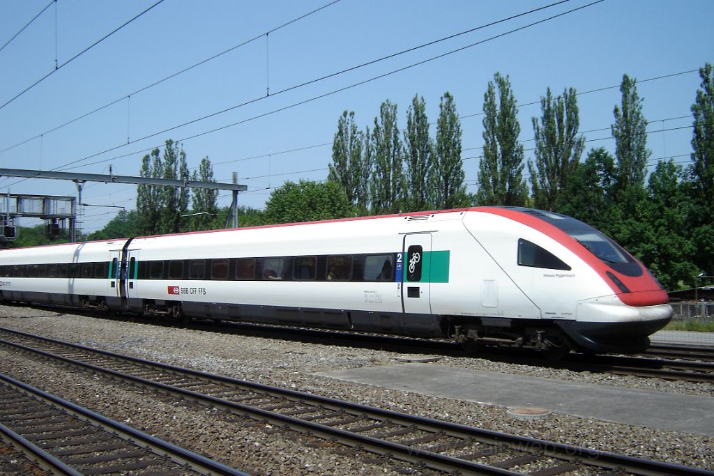 1195-0011-250606.jpg - SBB-CFF ICN RABDe 500.035-1 "Nikolaus Riggenbach" / Glanzenberg 25.6.2006