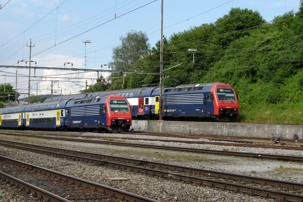 1198-0001-290606.jpg - SBB-CFF Re 450.045-0 "Feldbach" + Re 450.048-4 "Elgg ZH" / Effretikon 29.6.2006