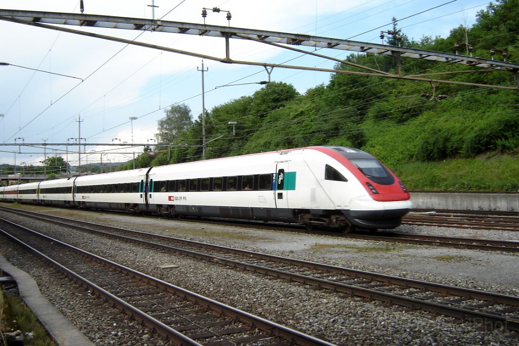 1198-0009-290606.jpg - SBB-CFF ICN RABDe 500.003-9 "Germaine de Staël" / Effretikon 29.6.2006