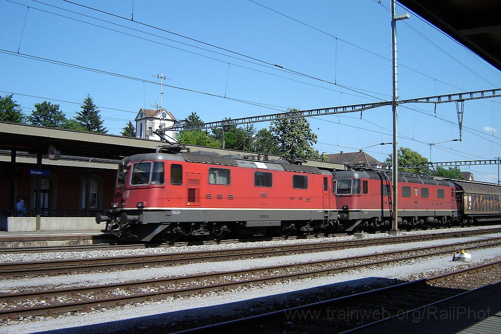 1199-0035-300606.jpg - SBB-CFF Re 4/4'' 11308 + Re 6/6 11607 "Wattwil" / Wohlen 30.6.2006
