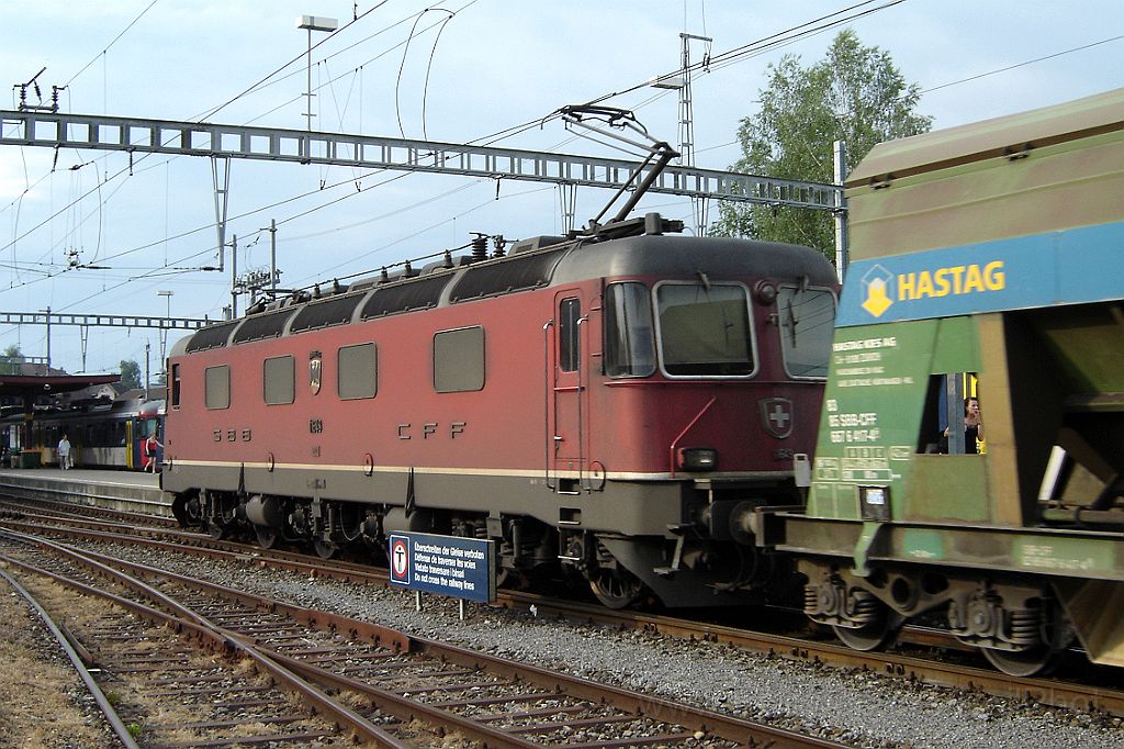 1200-0038-050706.jpg - SBB-CFF Re 6/6 11649 "Aarberg" / Hinwil 5.7.2006