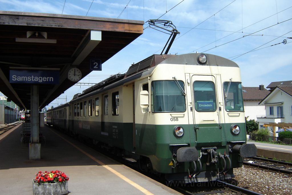 1201-0042-090706.jpg - SOB BDe 576.058-2 "Wollerau" / Samstagern 9.7.2006