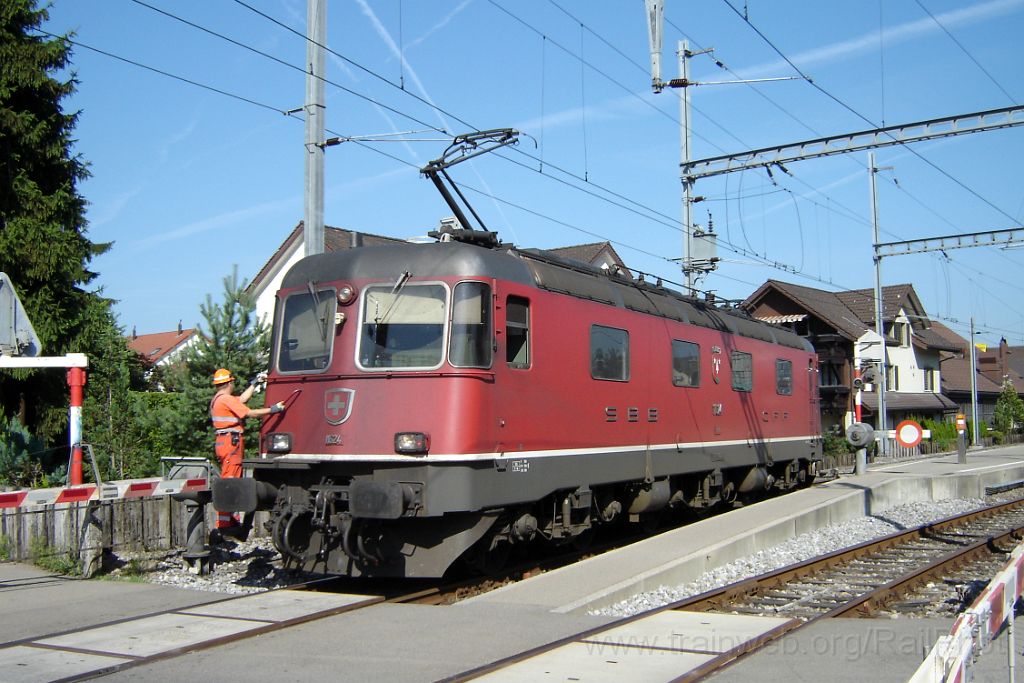 1204-0038-110706.jpg - SBB-CFF Re 6/6 11624 "Rothrist" / Hinwil 11.7.2006