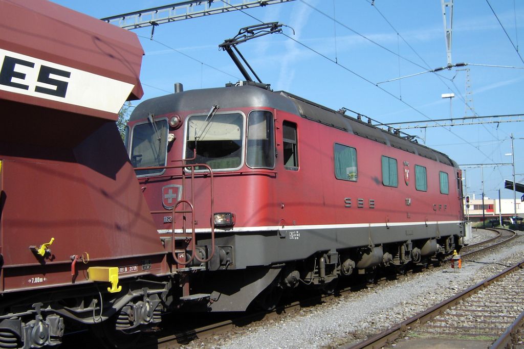 1205-0001-110706.jpg - SBB-CFF Re 6/6 11624 "Rothrist" / Hinwil 11.7.2006