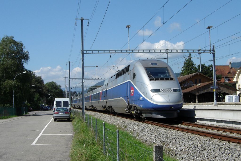 1210-0022-230806.jpg - SNCF TGV 384.001 / Grenchen-Süd 23.8.2006