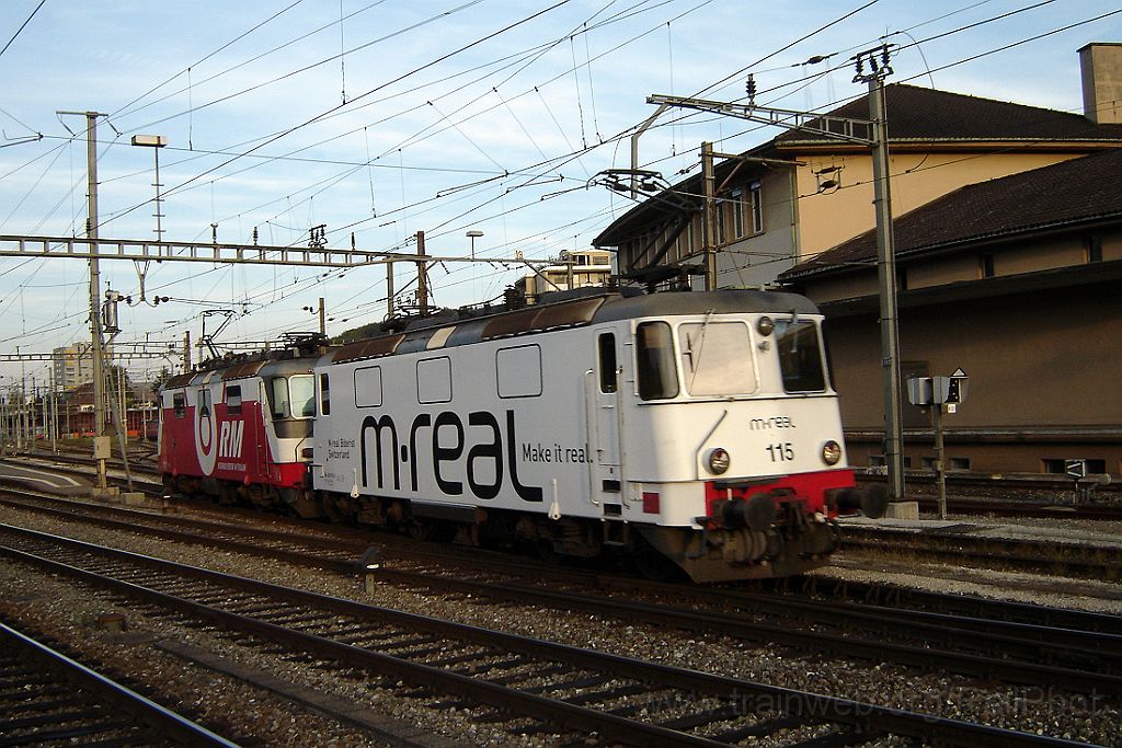 1213-0028-230806.jpg - RM Re 436.115-0 "M-Real" + Re 436.112-7 "Bern" / Solothurn 23.8.2006