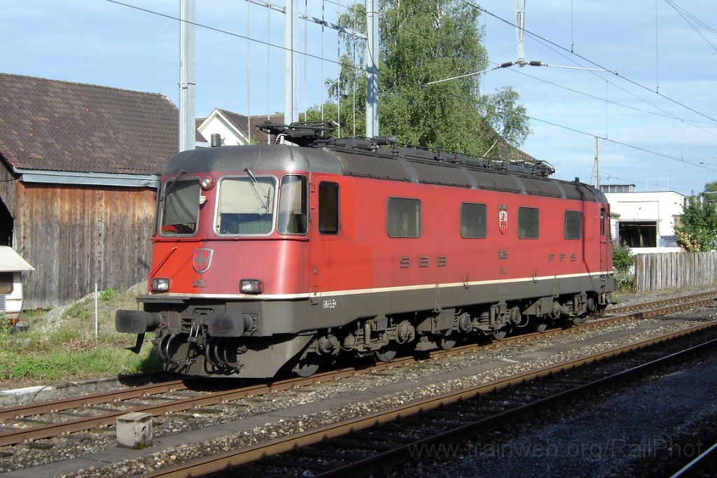 1213-0042-250806.jpg - SBB-CFF Re 6/6 11635 "Muttenz" / Hinwil 25.8.2006