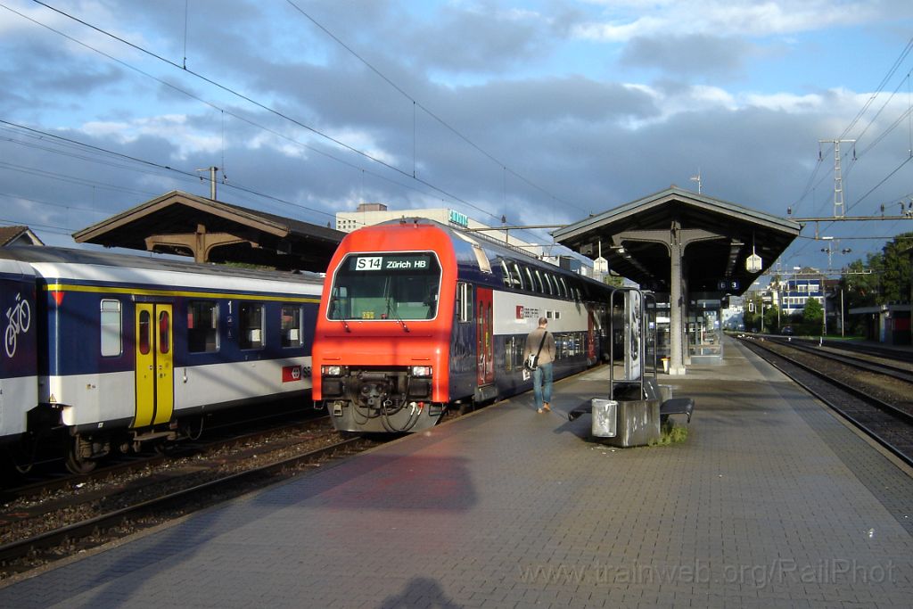 1214-0012-300806.jpg - SBB-CFF Bt 50 85 26-33 927-2 / Wallisellen 30.8.2006