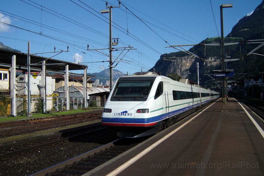 1214-0031-310806.jpg - Cisalpino ETR 470.007 / Flüelen 31.8.2006