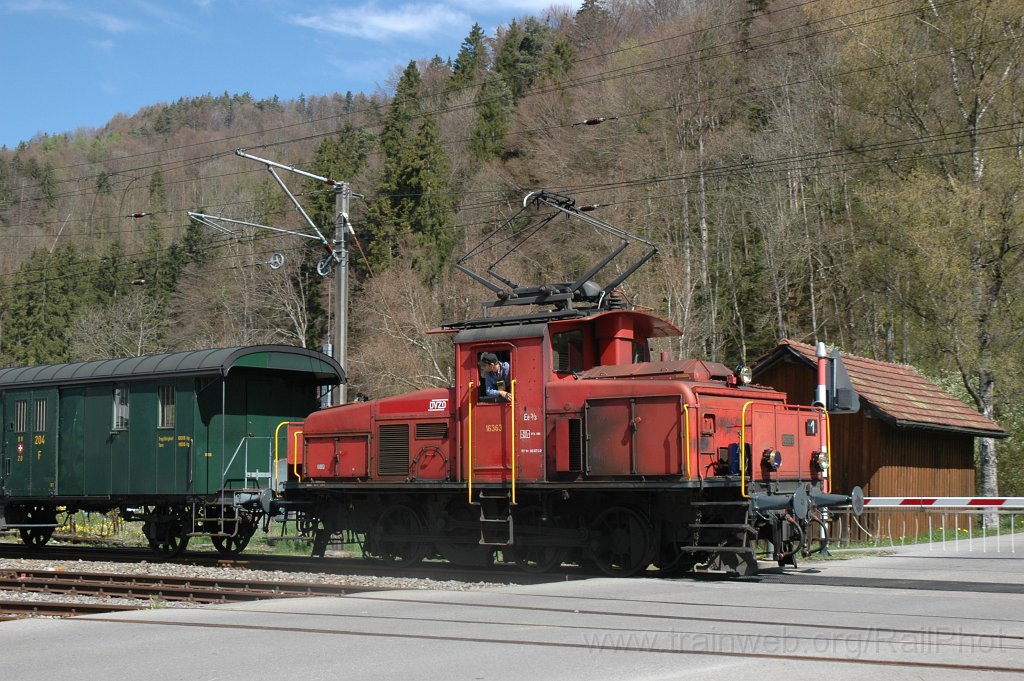 2369-0041-280412.jpg - DVZO Ee 3/3 16363 / Bauma 28.4.2012