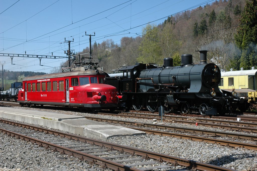 2373-0046-280412.jpg - OeBB RBe 2/4 202 + SBB-CFF A 3/5 705/ Bauma 28.4.2012