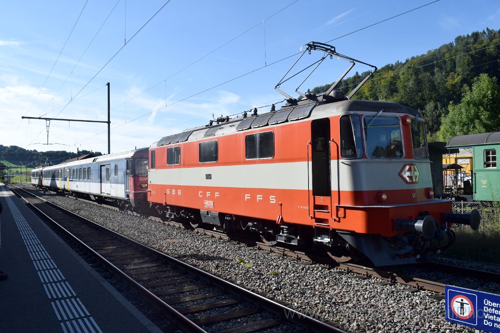 10001-0033-060925.jpg - DSF Re 4/4" 11141 + BDt 911 + RBe 540.074-2 / Bauma 6.9.2025