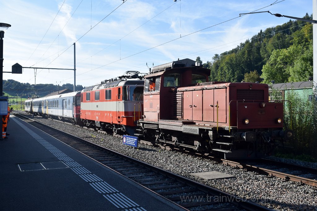 10002-0025-060925.jpg - DVZO Em 3/3 18815 "Sara" + DSF Re 4/4" 11141 + BDt 911 + RBe 540.074-2 / Bauma 6.9.2025