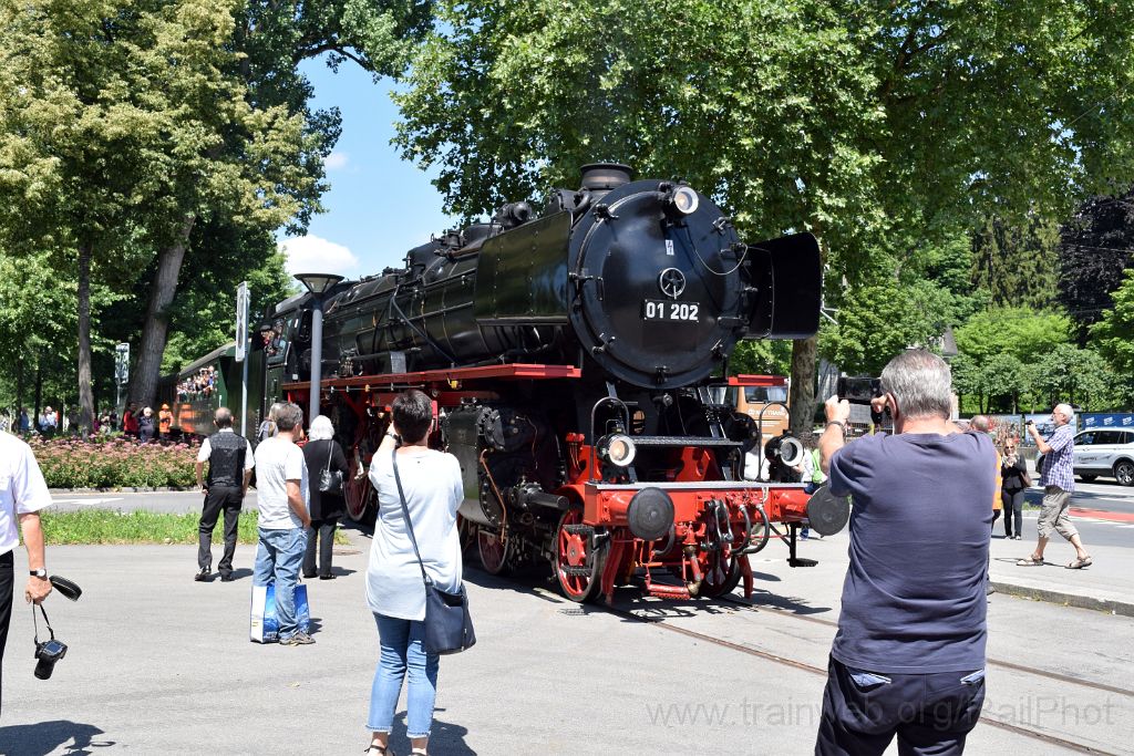 5045-0004-230618.jpg - DB 01.202 / Luzern (Lido) 23.6.2018
