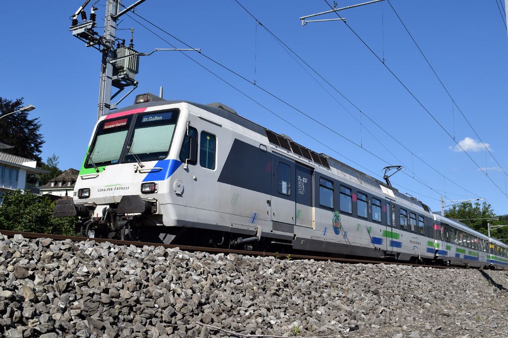 5049-0001-230618.jpg - SOB RBDe 561.081-1 / Luzern-Verkehrshaus 23.6.2018