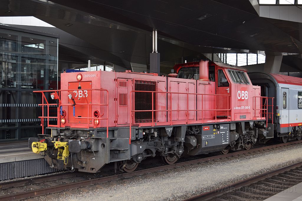 5082-0033-170718.jpg - ÖBB 2070.049 / Wien Hbf 17.7.2018