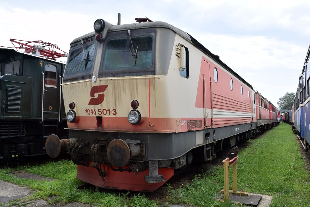 5093-0034-210718.jpg - ÖBB 1044.501-3 / Strasshof (Heizhaus) 21.7.2018