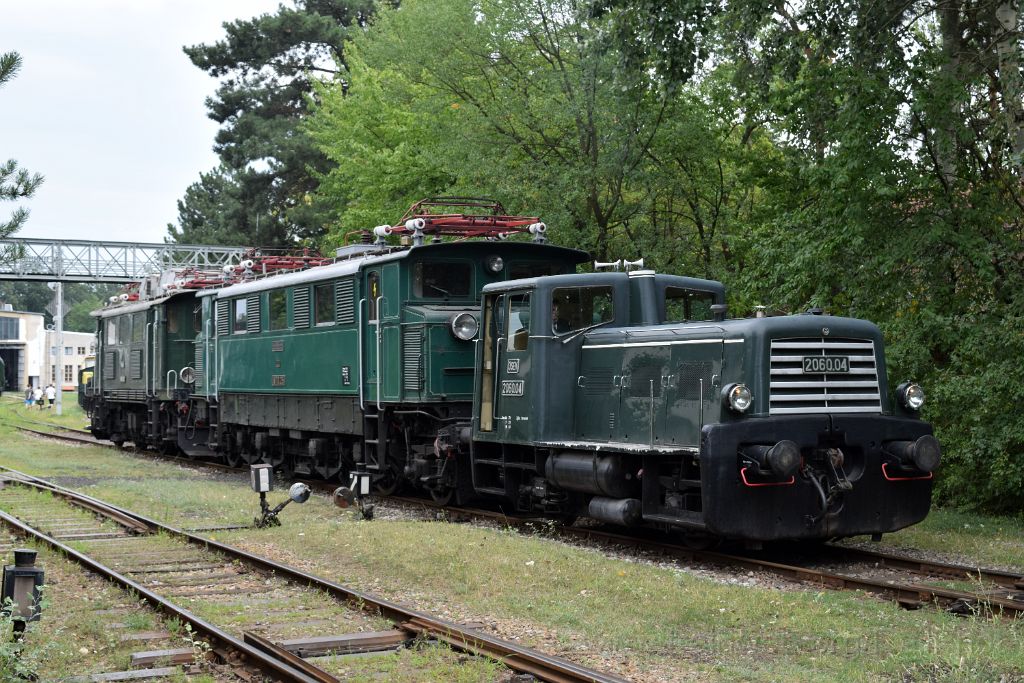 5096-0041-210718.jpg - 1.ÖSEK 2060.04 + BBÖ 1670.25 + ÖBB 1145.02 / Strasshof (Heizhaus) 21.7.2018