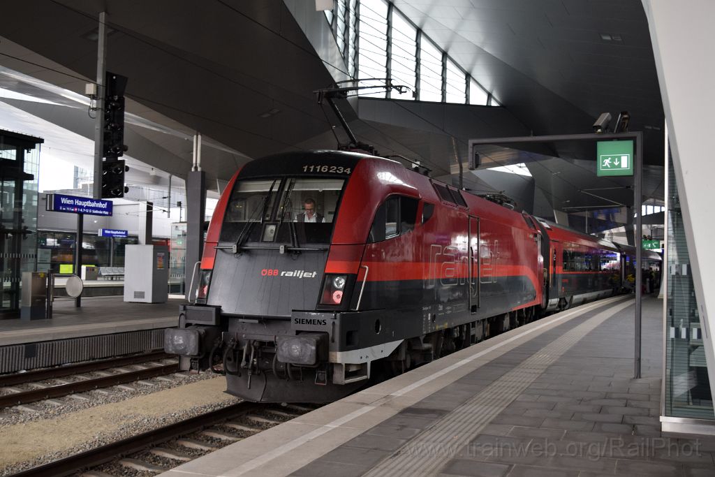 5102-0038-220718.jpg - ÖBB 1116.234 / Wien Hbf 22.7.2018