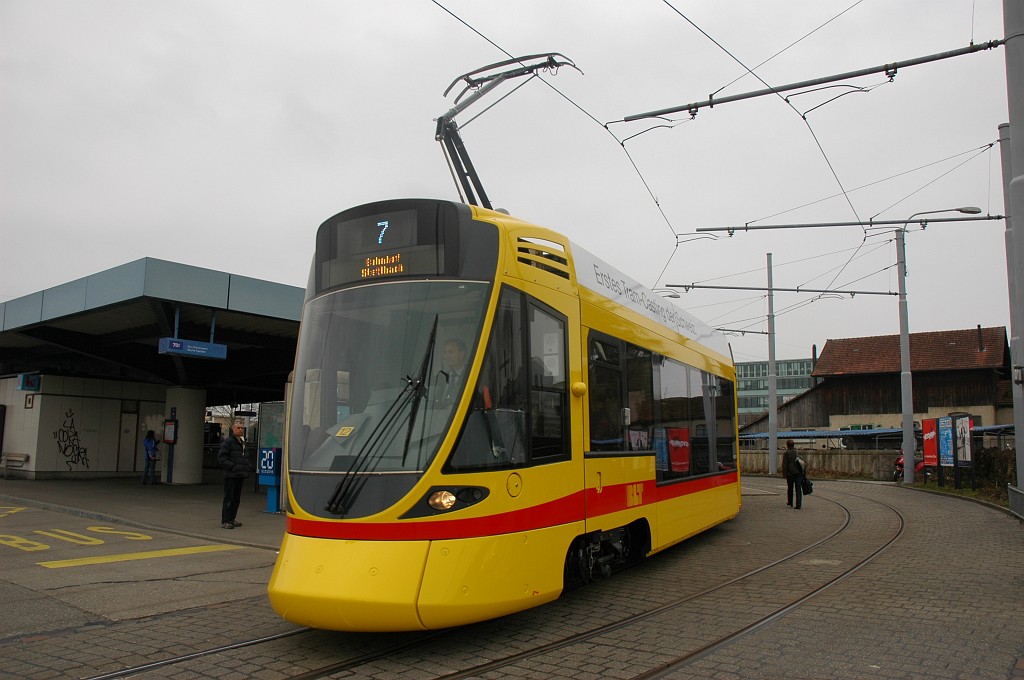 1636-0016-010409.jpg - BLT Be 6/10 154 / Bahnhof Stettbach 1.4.2009