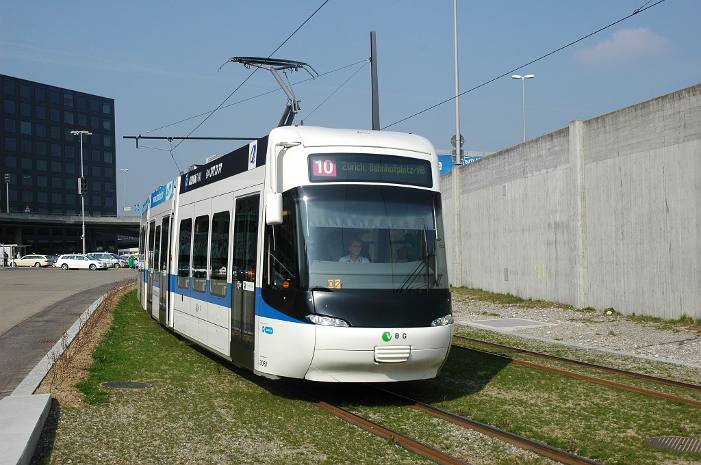 1637-0034-030409.jpg - VBG Be 5/6 3067 / Flughafen 3.4.2009