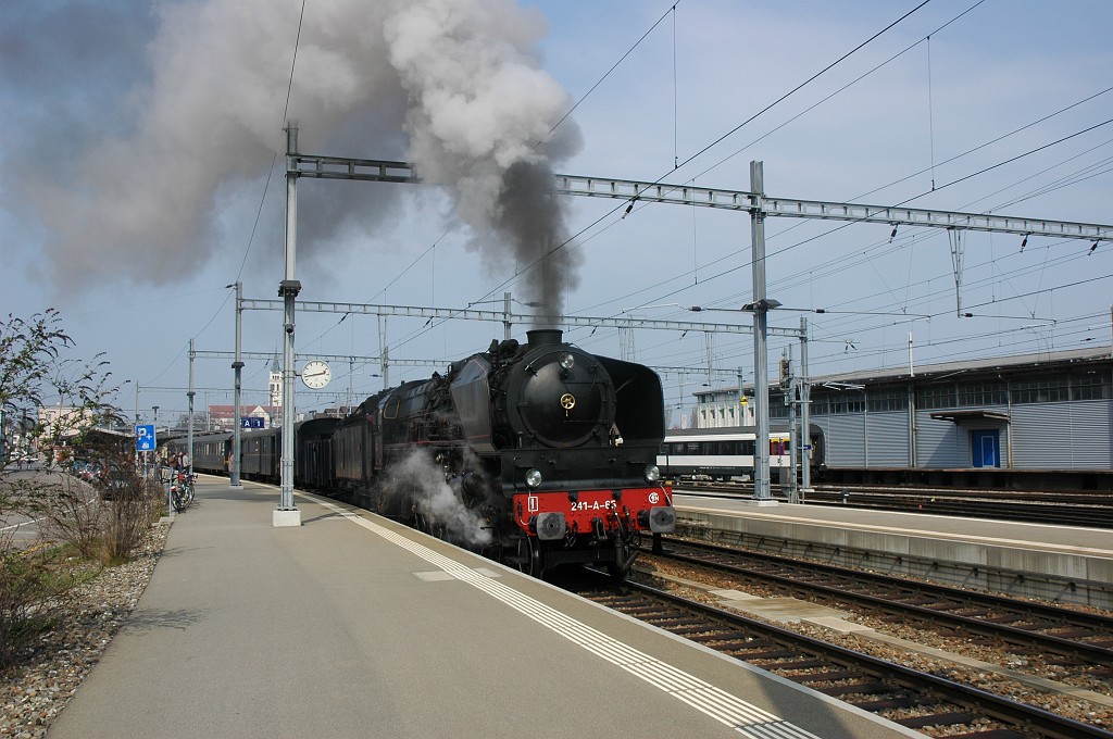 1641-0019-040409.jpg - SNCF 1-241 A 65 / Romanshorn 4.4.2009
