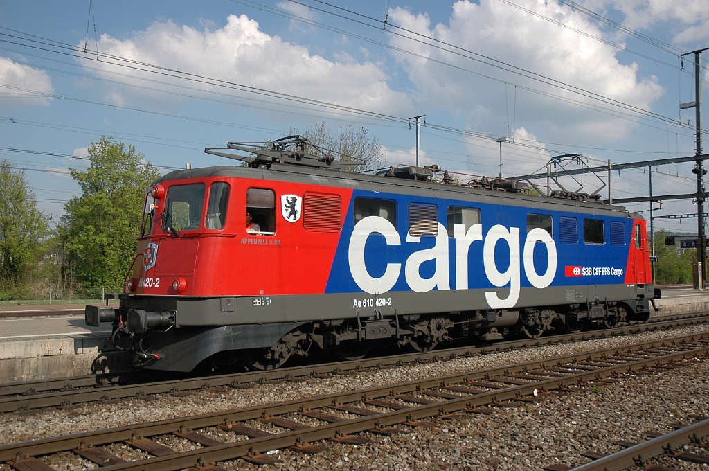 1651-0033-200409.jpg - SBB-CFF Ae 610.420-2 «Appenzell A.Rh» / Dietikon 20.4.2009