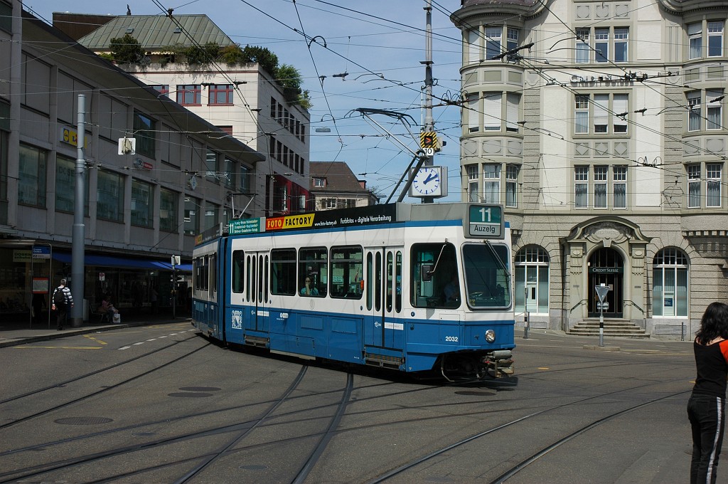 1656-0017-250409.jpg - VBZ Be 4/6' 2032 + 2306 / Sternen Oerlikon 25.4.2009