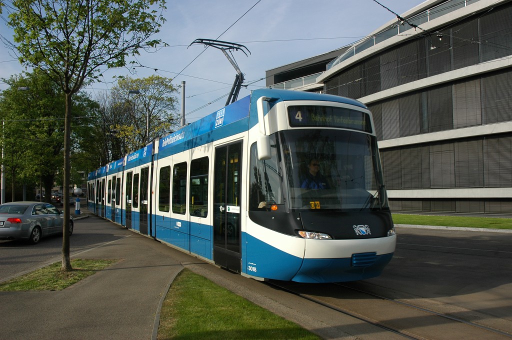 1657-0015-250409.jpg - VBZ Be 5/6 3018 / Bahnhof Tiefenbrunnen 25.4.2009