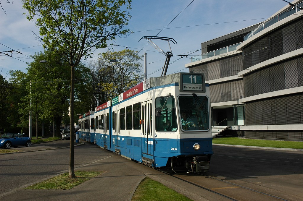 1657-0045-250409.jpg - VBZ Be 4/6' 2036 + 2307 / Bahnhof Tiefenbrunnen 25.4.2009