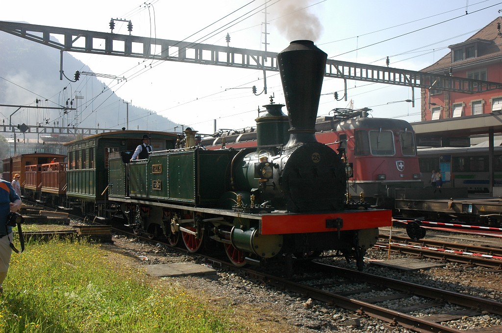 1675-0005-240509.jpg - SCB Ec 2/5 28 «Genf» / Arth-Goldau 24.5.2009