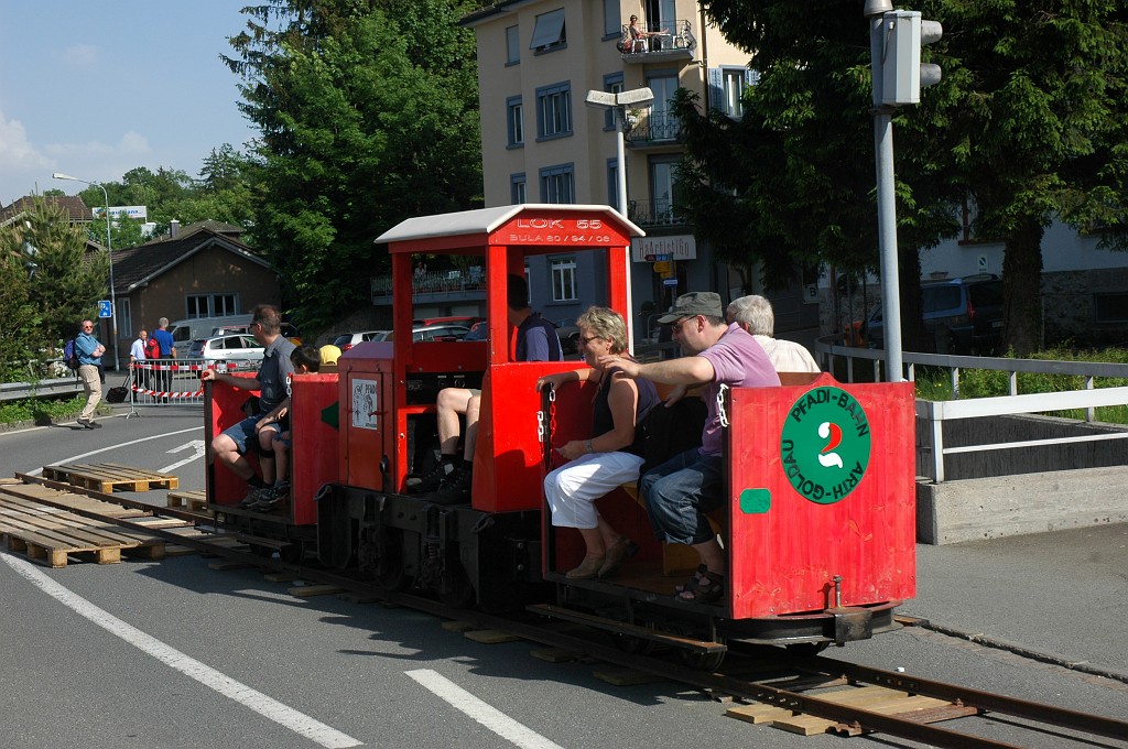 1675-0017-240509.jpg - "Pfadi-Bahn" No.2 + Tm 55 + No.1 / Arth-Goldau 24.5.2009