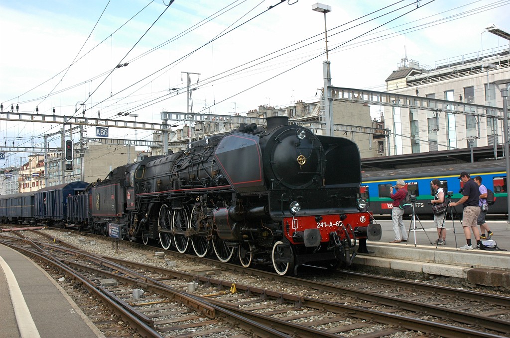 1678-0043-300509.jpg - SNCF 1-241 A 65 / Genève-Cornavin 30.5.2009