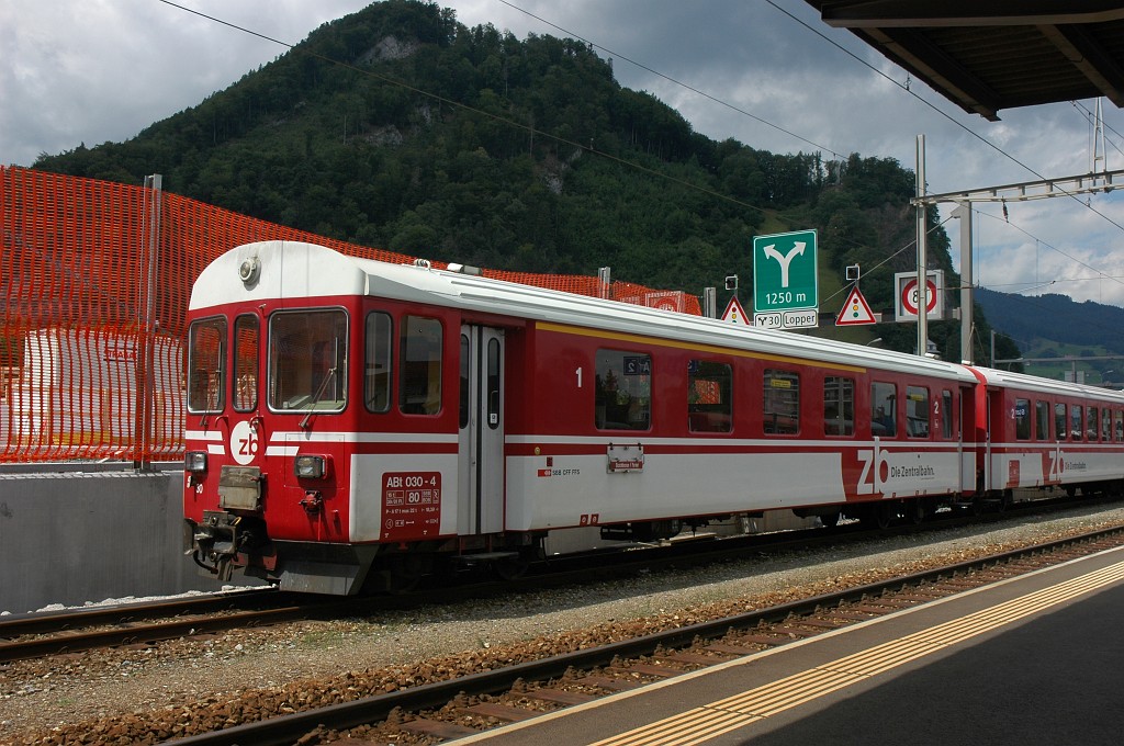 1699-0046-200709.jpg - ZB ABt 030-4 / Stansstad 20.7.2009