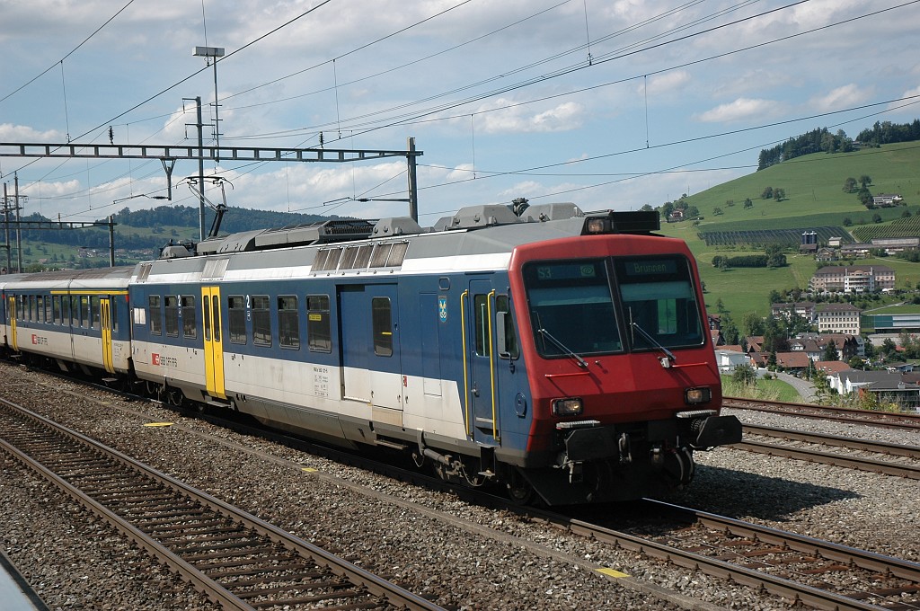 1701-0011-200709.jpg - SBB-CFF RBDe 560.121-6 «Mels» / Immensee 20.7.2009