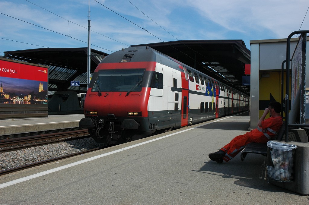 1707-0042-050809.jpg - SBB-CFF Bt (IC Dst) 50 85 26-94 937-7 / Zürich HB 5.8.2009