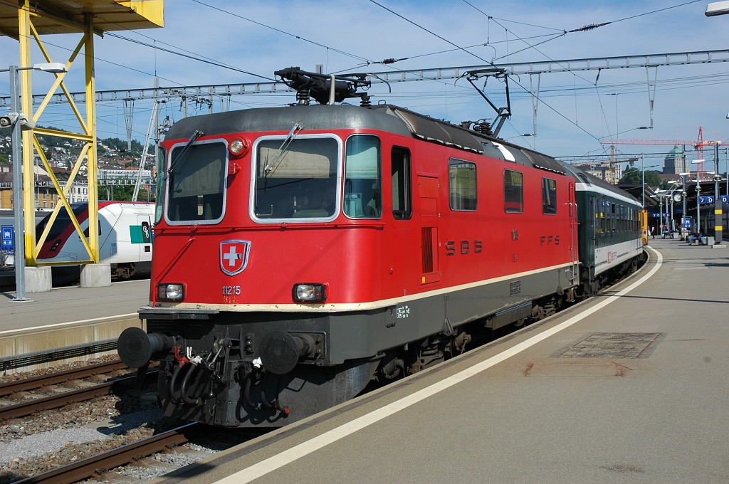 1709-0039-050809.jpg - SBB-CFF Re 4/4'' 11215 / Zürich HB 5.8.2009