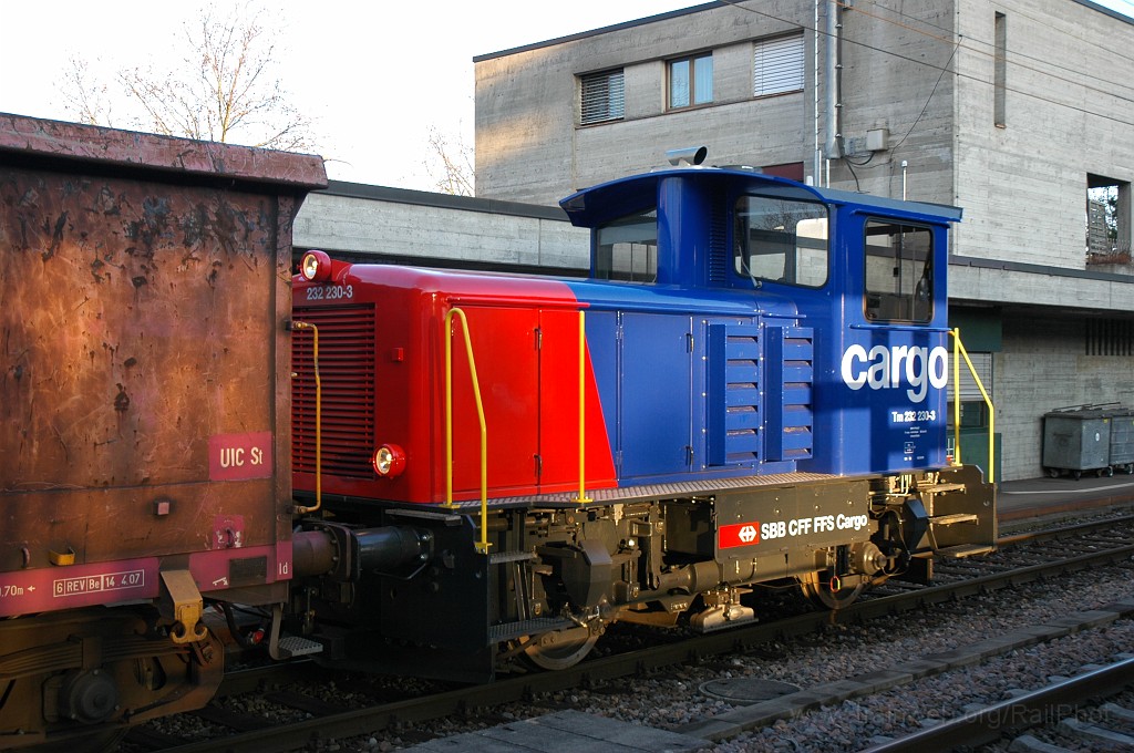 1809-0012-220110.jpg - SBB-CFF Tm 232.230-3 / Schwerzenbach ZH 22.1.2010