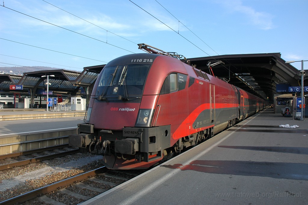 1809-0042-230110.jpg - ÖBB 1116.215-3 «Spirit of Salzburg» / Zürich HB 23.1.2010